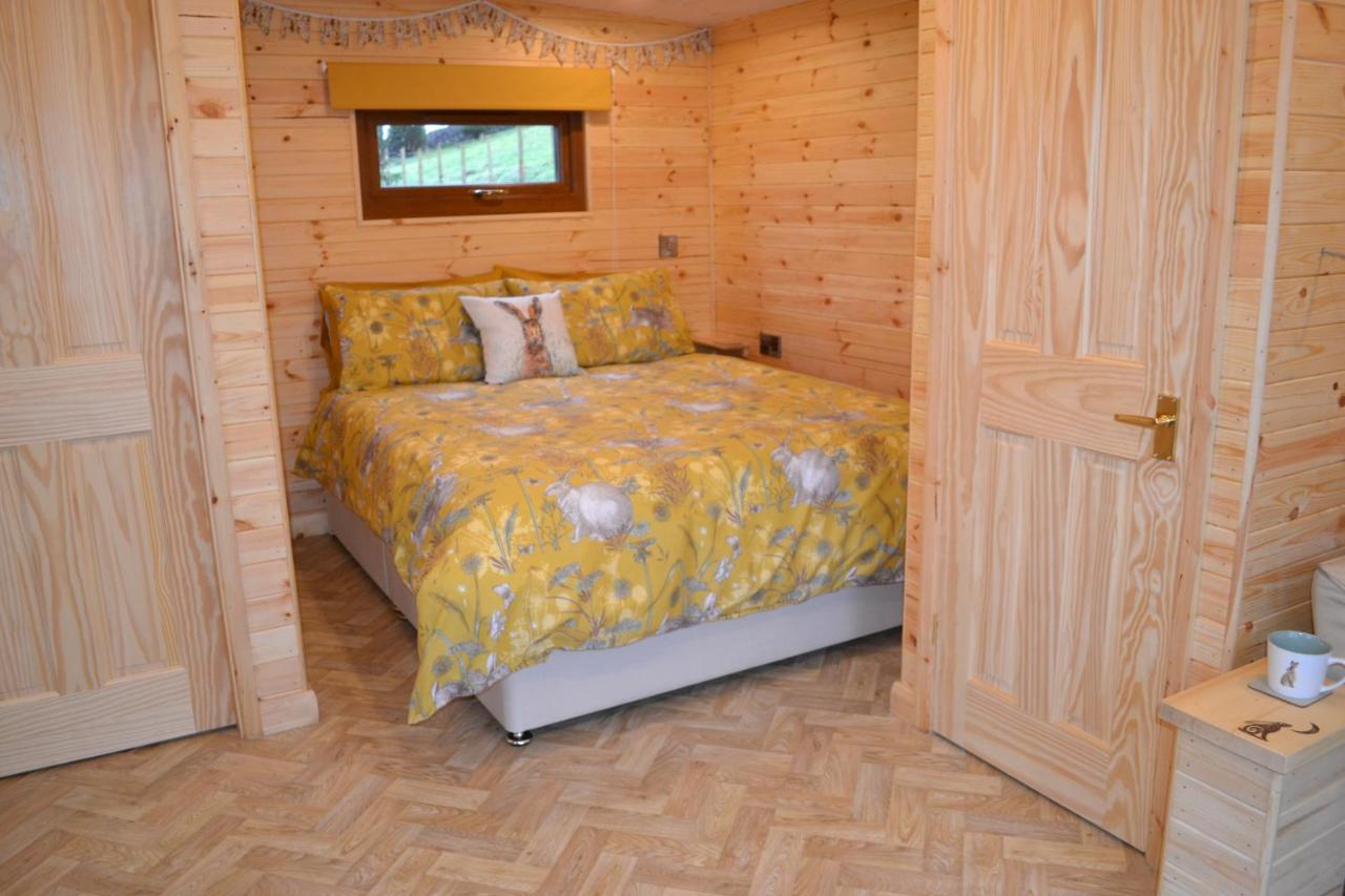 The Warren Lodge Cabin At Ashes Farm, Near Settle Exterior photo