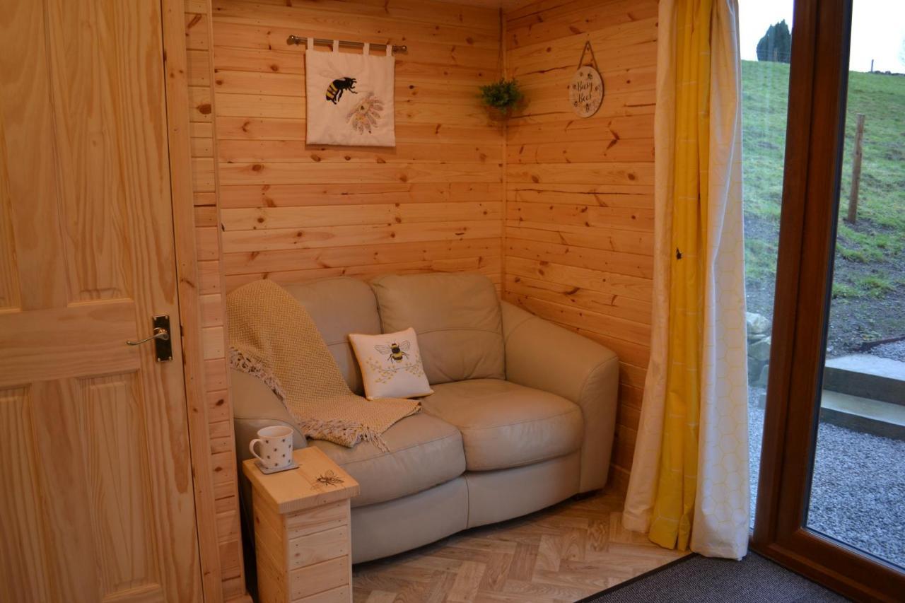 The Warren Lodge Cabin At Ashes Farm, Near Settle Exterior photo