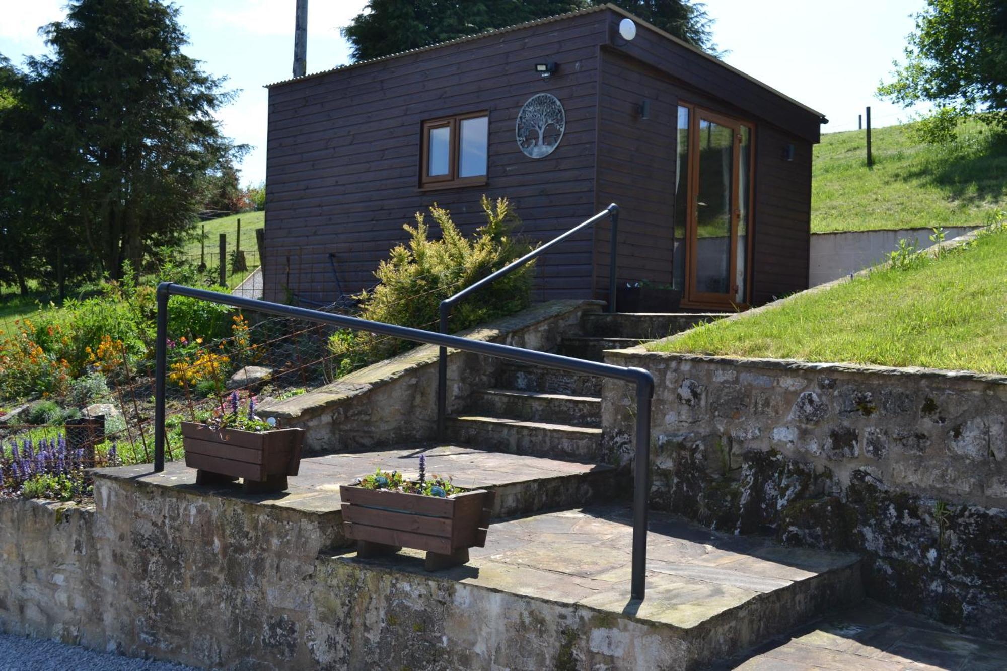 The Warren Lodge Cabin At Ashes Farm, Near Settle Exterior photo